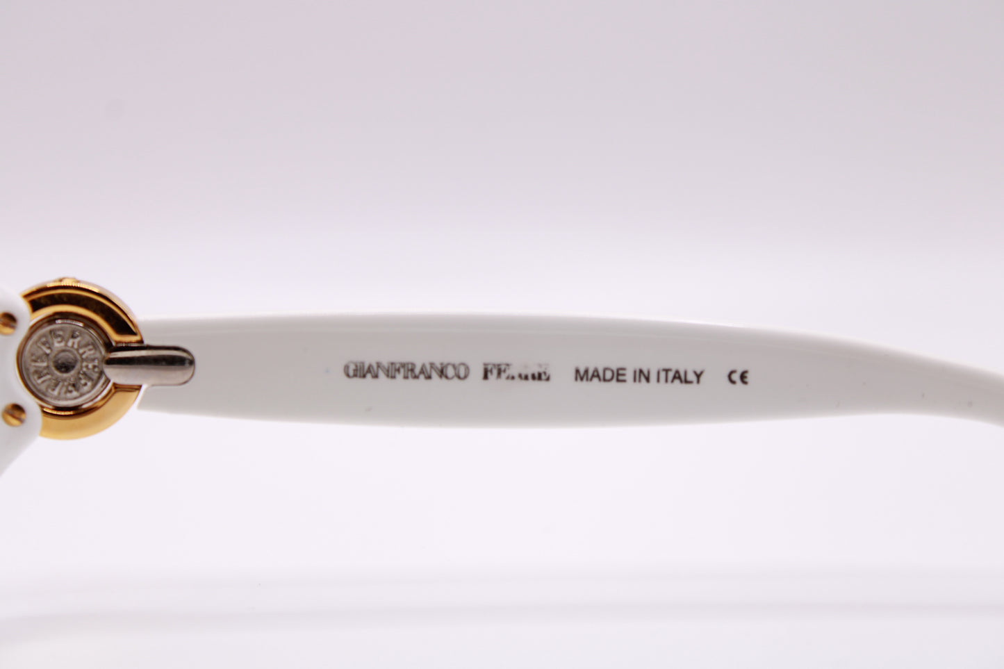 Ferre 389/S White Frame