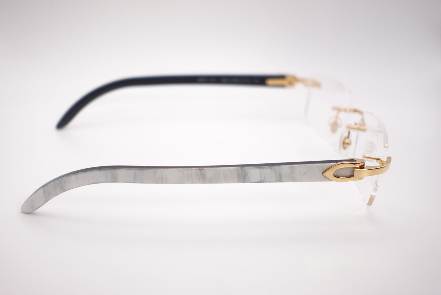 Cartier CT00460 White Buffs