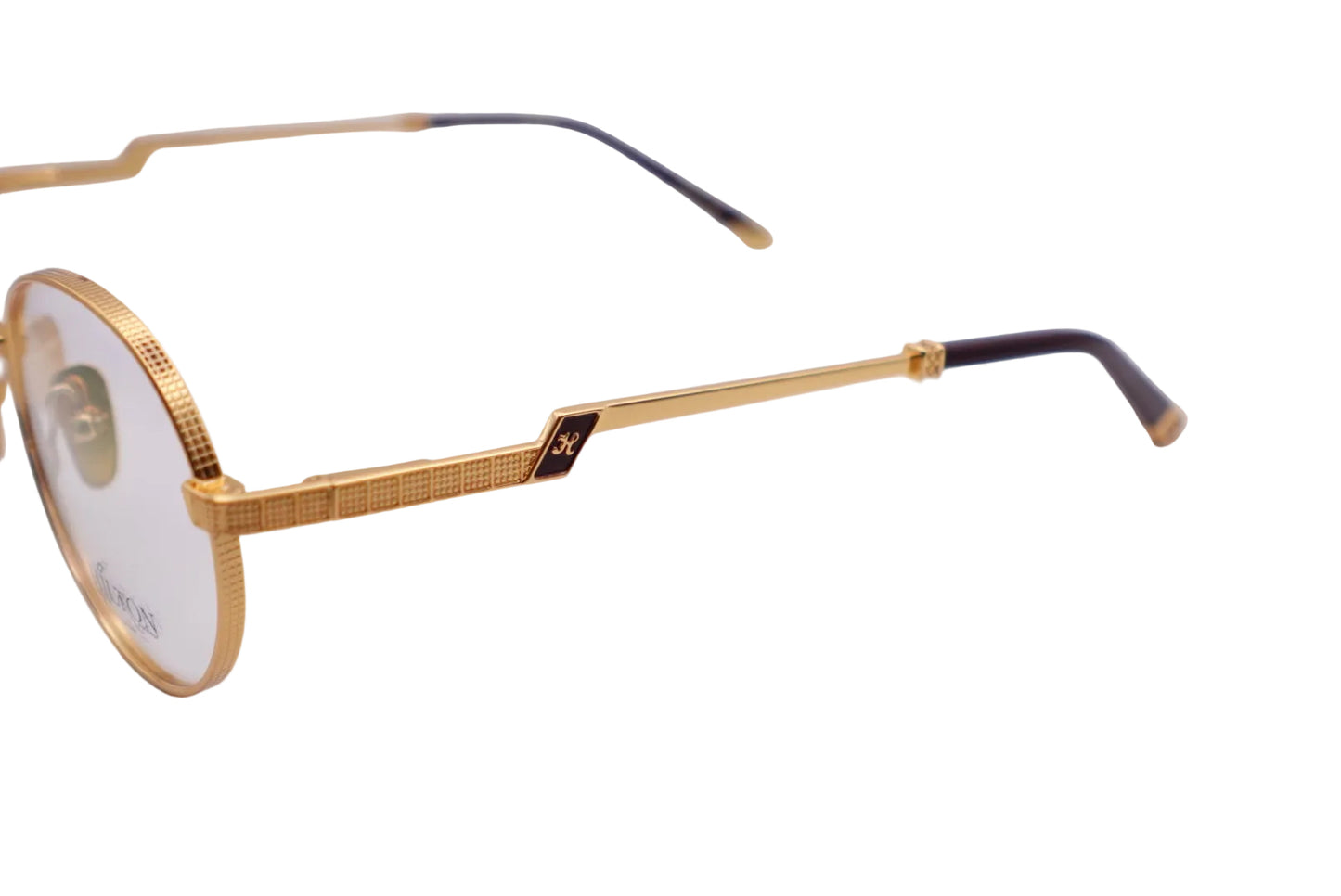 Hilton Exclusive 163