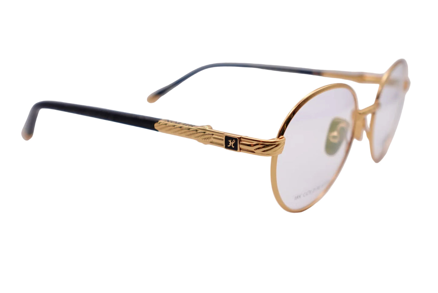 Hilton Exclusive 166