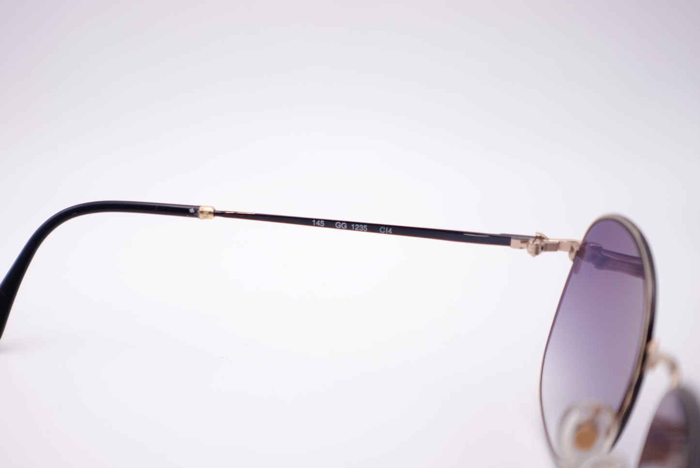 Gucci GG 1235