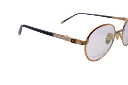 Hilton Exclusive 166
