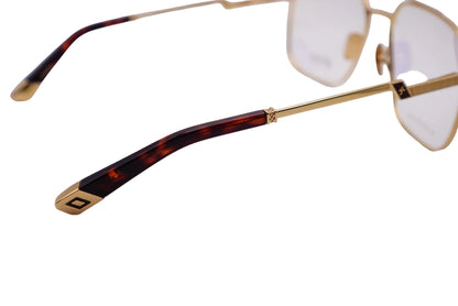 Hilton Exclusive 164
