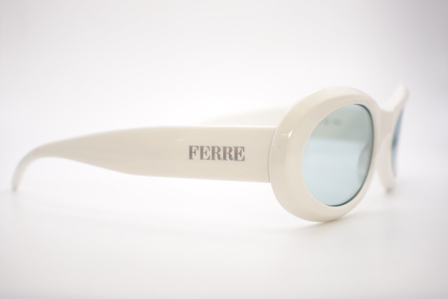 Ferre 387/S White Frame